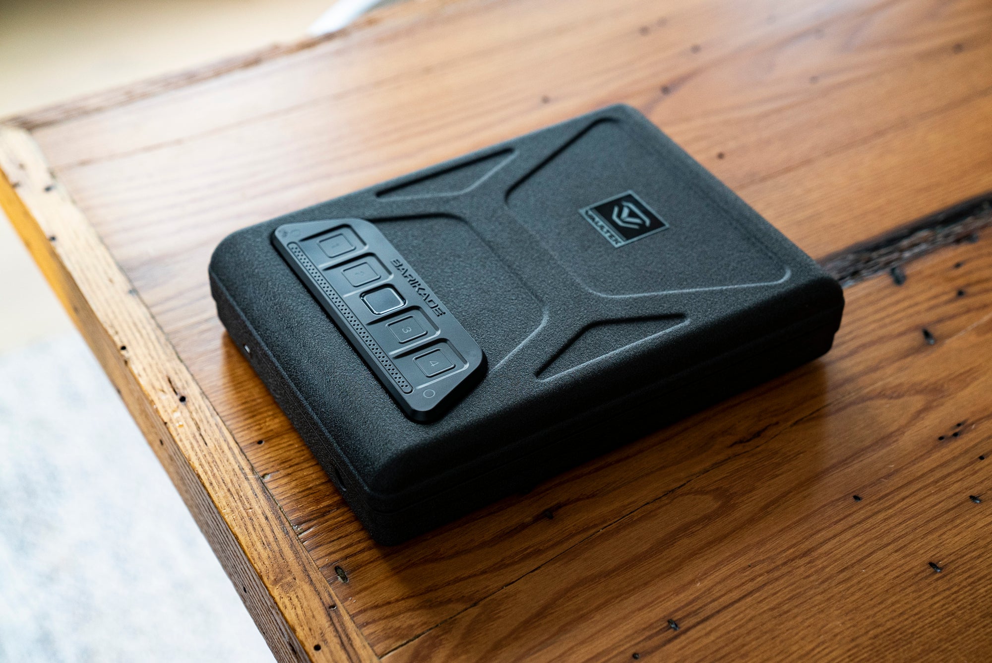 BARIKADE Series 1 Biometric Black